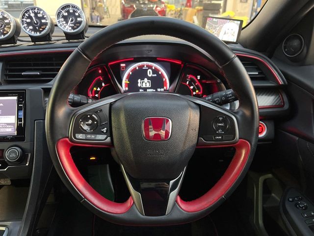 HONDA CIVIC hatchback 2019