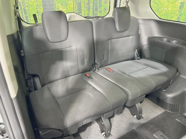 NISSAN SERENA  WG 2023