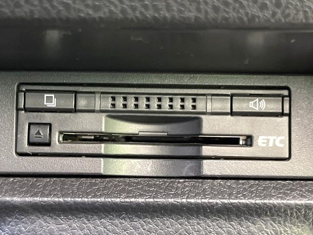 TOYOTA ESQUIRE HYBRID 2016