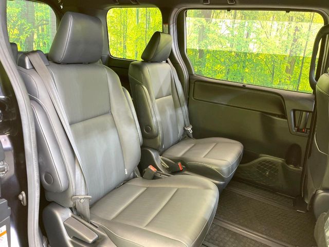 TOYOTA ESQUIRE HYBRID 2016