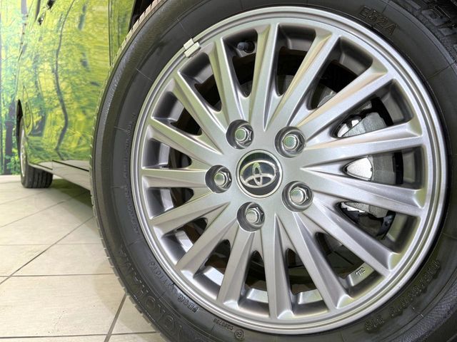 TOYOTA ESQUIRE HYBRID 2016