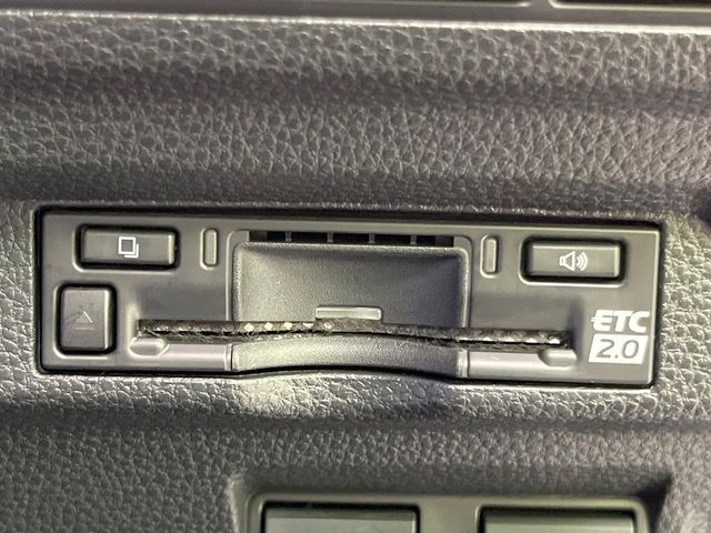 TOYOTA COROLLA CROSS HYBRID 2024