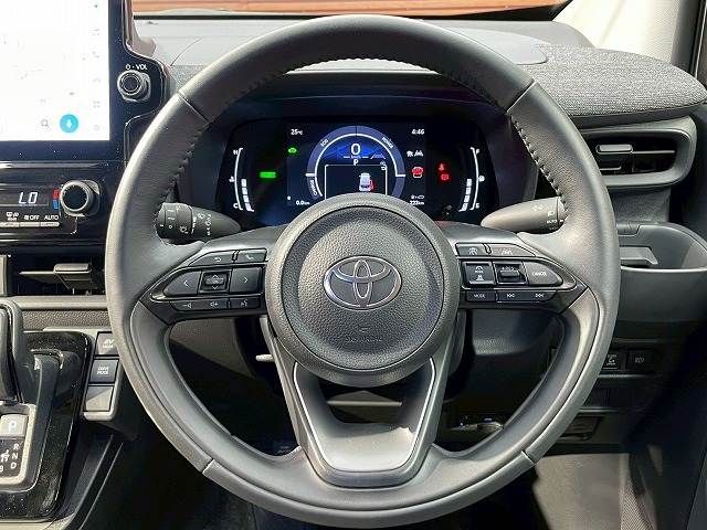 TOYOTA SIENTA HYBRID 2023