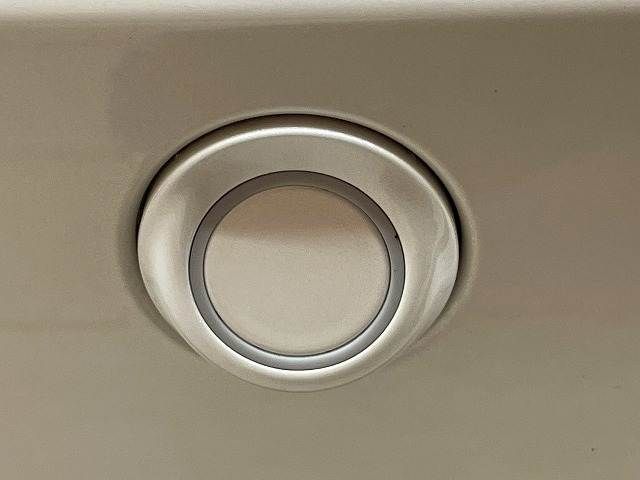 TOYOTA SIENTA HYBRID 2023