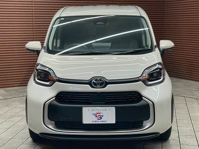TOYOTA SIENTA HYBRID 2023