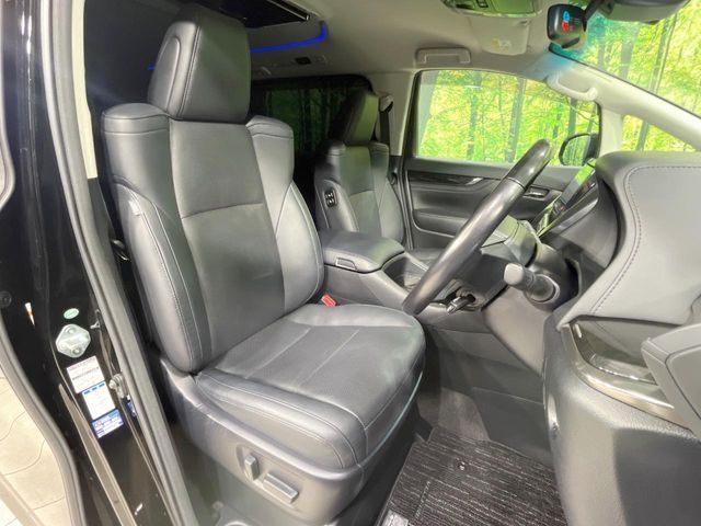 TOYOTA VELLFIRE 4WD 2019