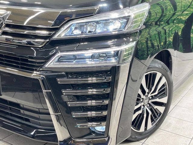 TOYOTA VELLFIRE 4WD 2019