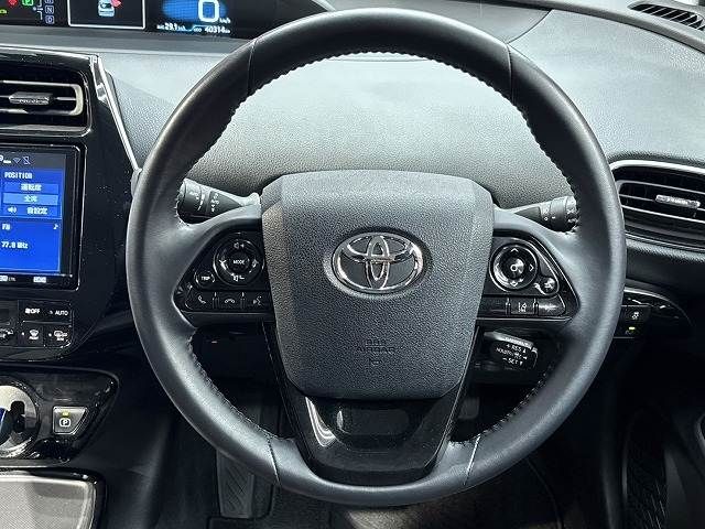 TOYOTA PRIUS 2019