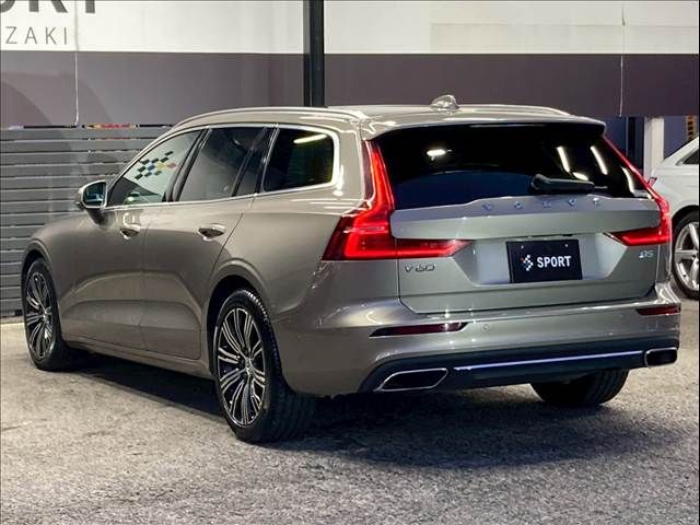 VOLVO VOLVO V60 2022