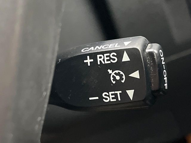 TOYOTA VELLFIRE 2013