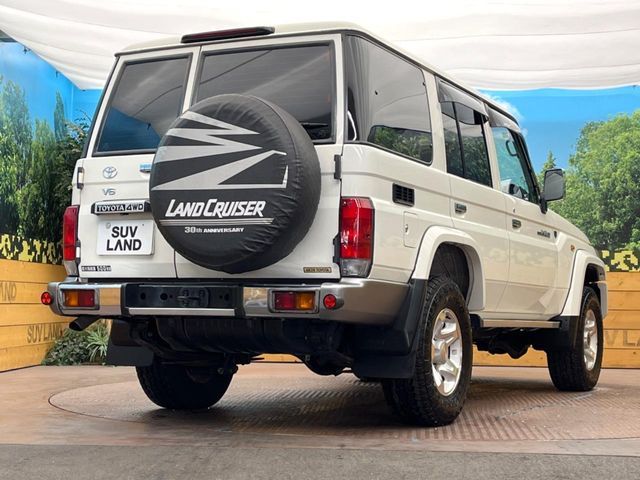 TOYOTA LANDCRUISER van 2014