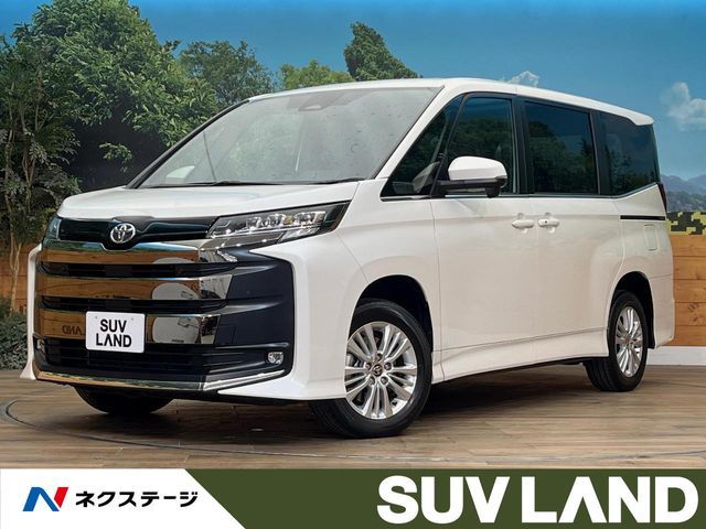 TOYOTA NOAH 4WD 2025