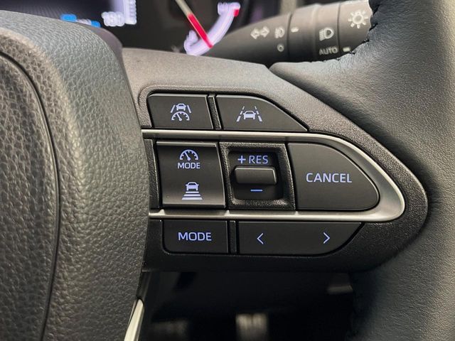 TOYOTA NOAH 4WD 2025