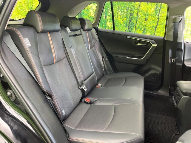 TOYOTA RAV4 4WD 2025