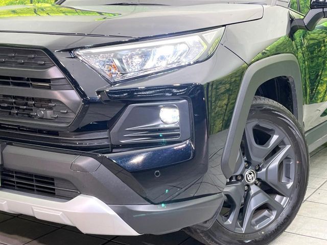 TOYOTA RAV4 4WD 2025