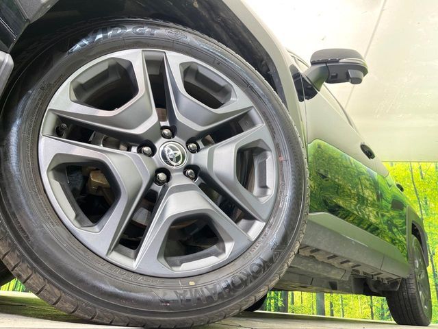 TOYOTA RAV4 4WD 2025