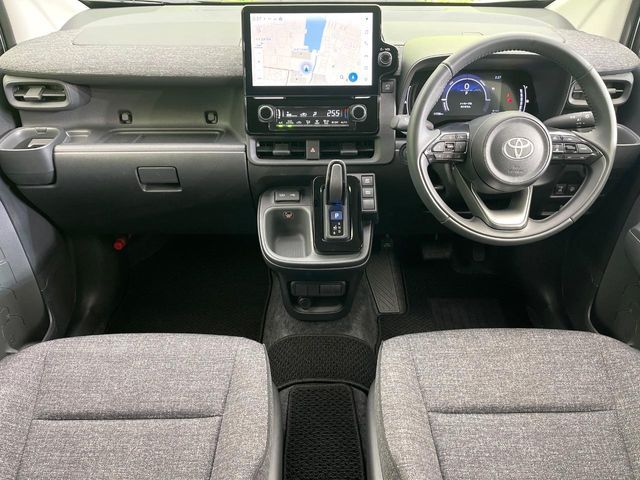 TOYOTA SIENTA HYBRID 2025