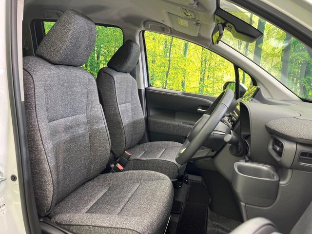 TOYOTA SIENTA HYBRID 2025