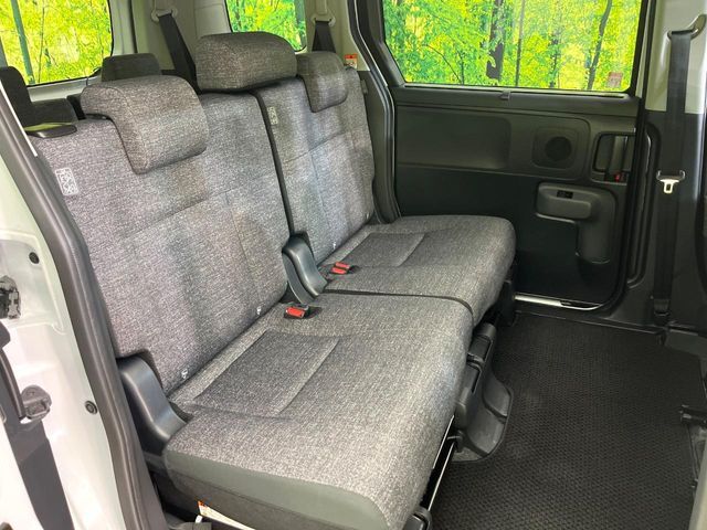 TOYOTA SIENTA HYBRID 2025