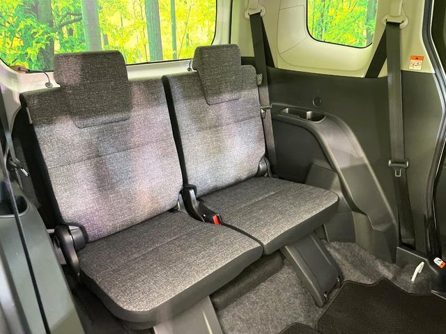 TOYOTA SIENTA HYBRID 2025