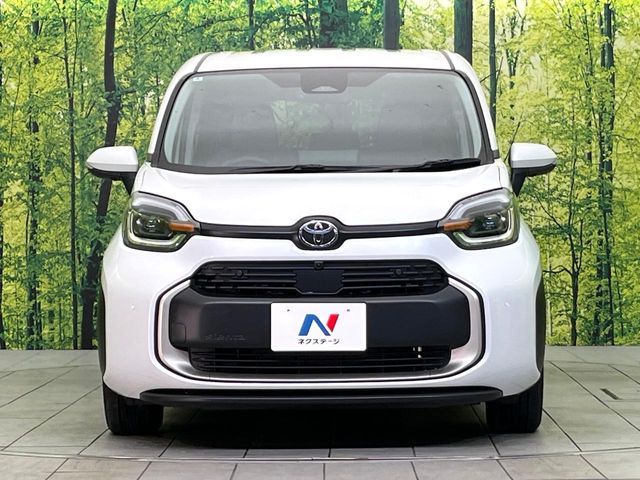 TOYOTA SIENTA HYBRID 2025
