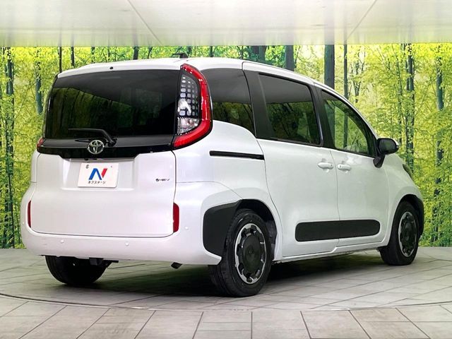 TOYOTA SIENTA HYBRID 2025