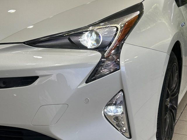 TOYOTA PRIUS 2018