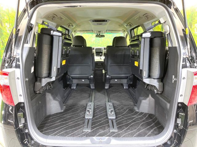 TOYOTA ALPHARD hybrid 4WD 2012