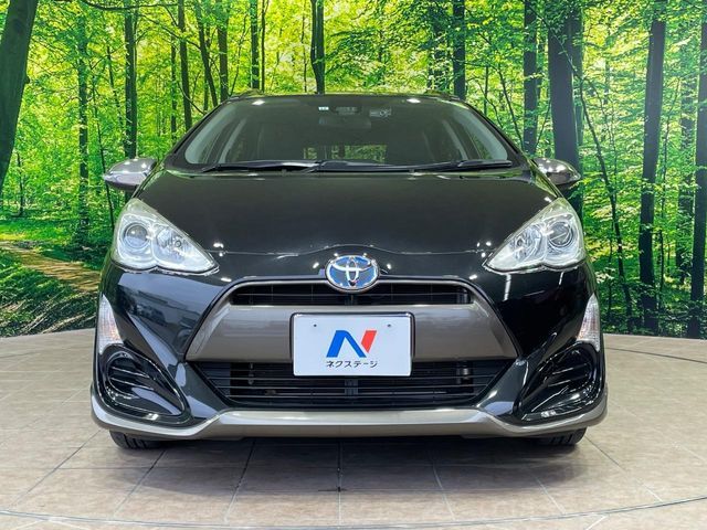 TOYOTA AQUA 2015