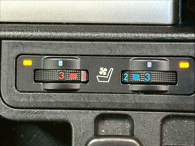 TOYOTA LANDCRUISER PRADO 2022