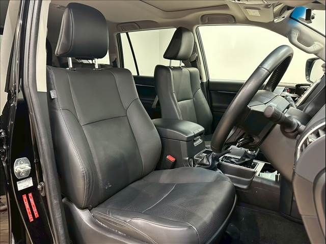 TOYOTA LANDCRUISER PRADO 2022