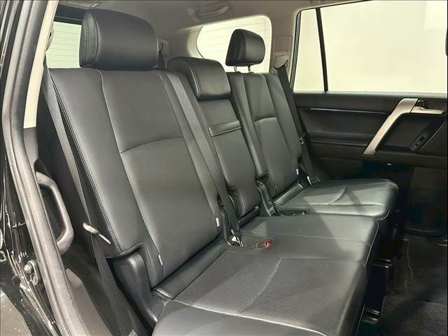 TOYOTA LANDCRUISER PRADO 2022