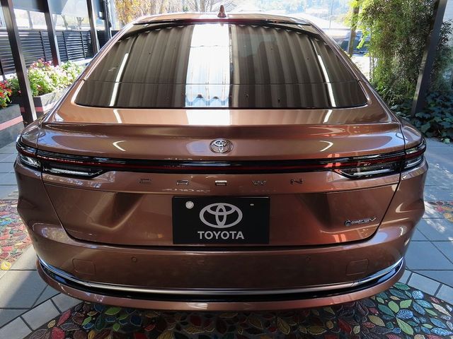 TOYOTA CROWN sedan 2025