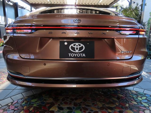 TOYOTA CROWN sedan 2025