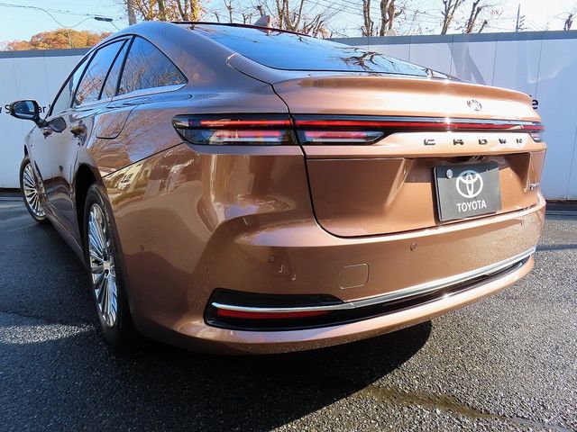 TOYOTA CROWN sedan 2025