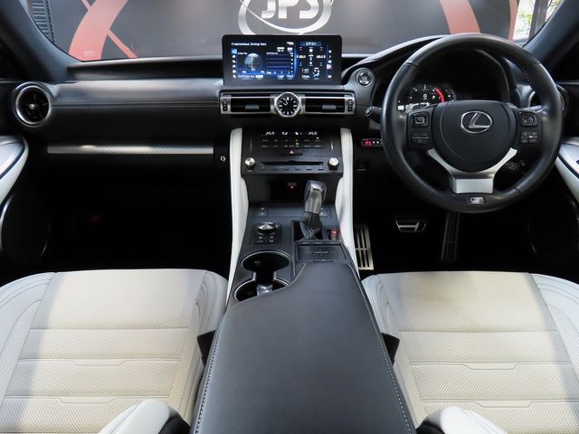 TOYOTA LEXUS RC300 2023