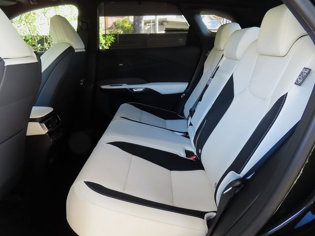 TOYOTA LEXUS RX500h 2025