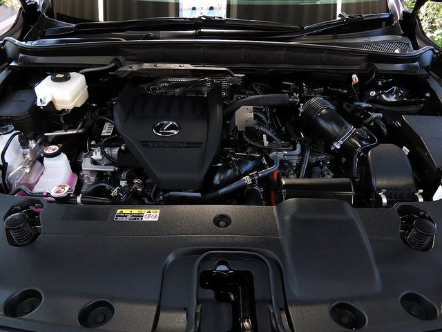 TOYOTA LEXUS RX500h 2025