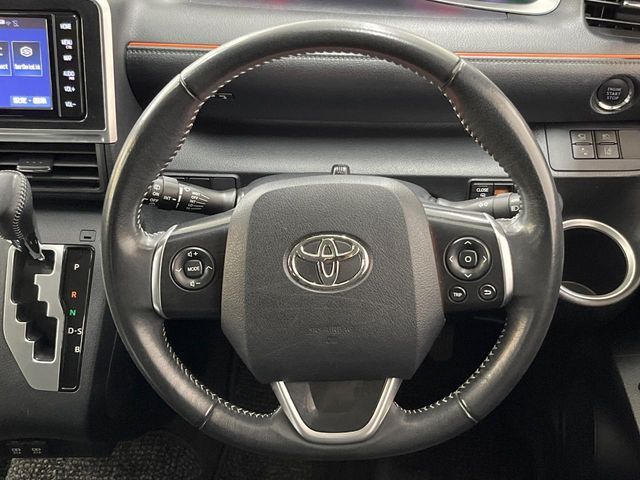 TOYOTA SIENTA 2018