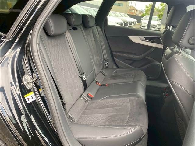 AUDI AUDI A4 AVANT 2022