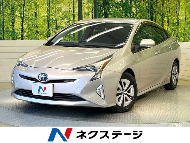TOYOTA PRIUS 2016