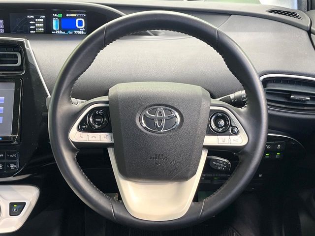 TOYOTA PRIUS 2016