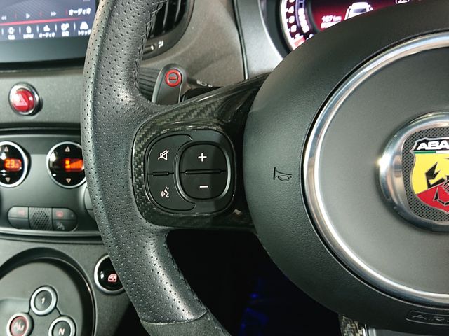 FIAT ABARTH 695 2023