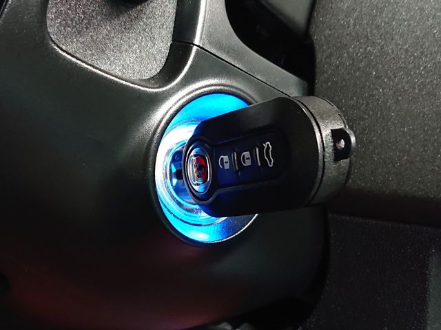 FIAT ABARTH 695 2023