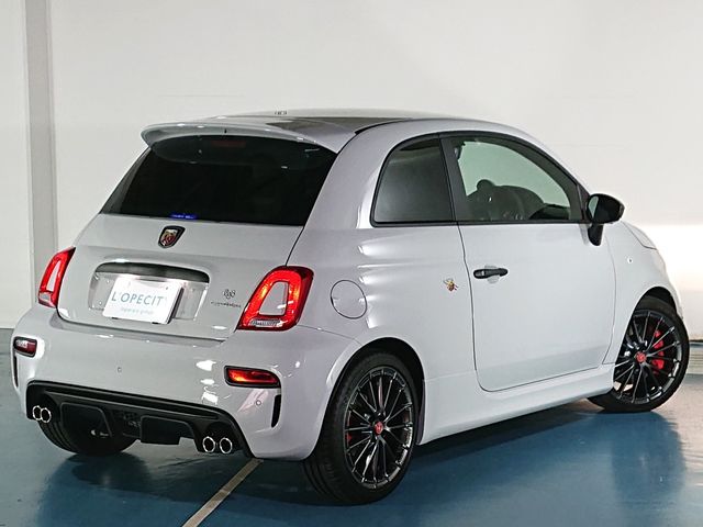 FIAT ABARTH 695 2023