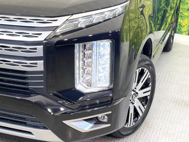 MITSUBISHI DELICA D:5 4WD 2023