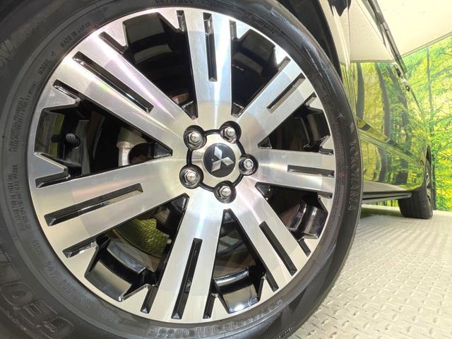 MITSUBISHI DELICA D:5 4WD 2023