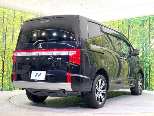 MITSUBISHI DELICA D:5 4WD 2023