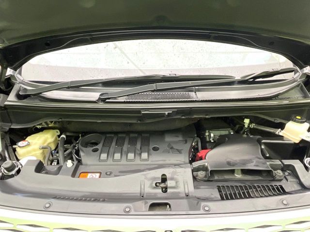 MITSUBISHI DELICA D:5 4WD 2023