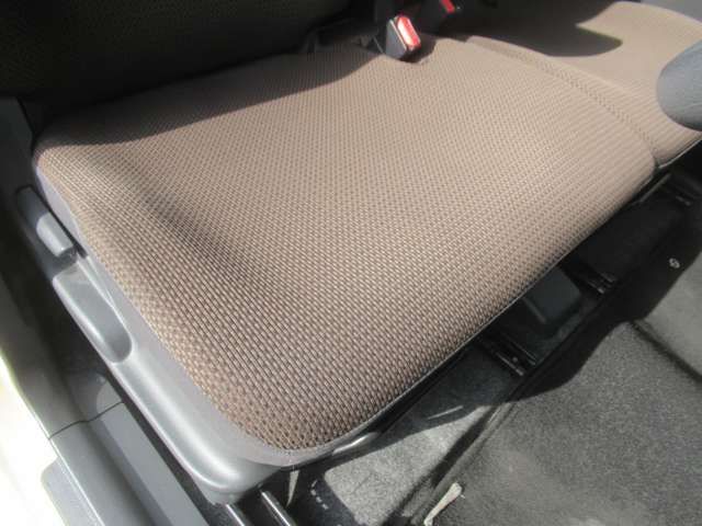 SUZUKI MR WAGON 2011